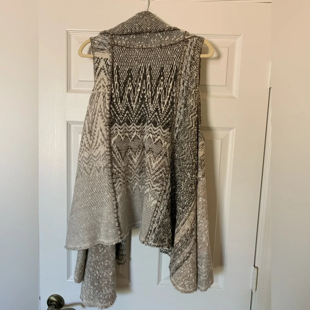Free People‎ In Your Arms Geometric Pattern Vest Boho Cottagecore Artisanal Chic